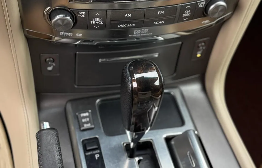 Lexus LX 2008