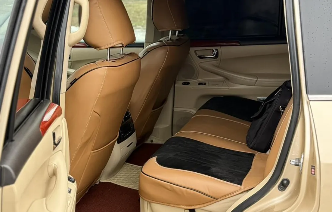 Lexus LX 2008