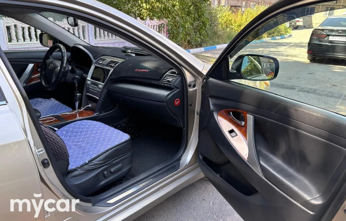 Toyota Camry 2007