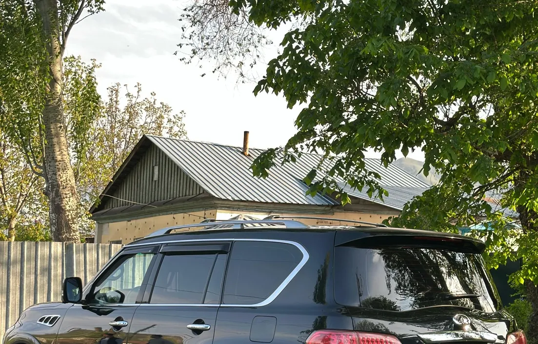 Infiniti QX80 2013