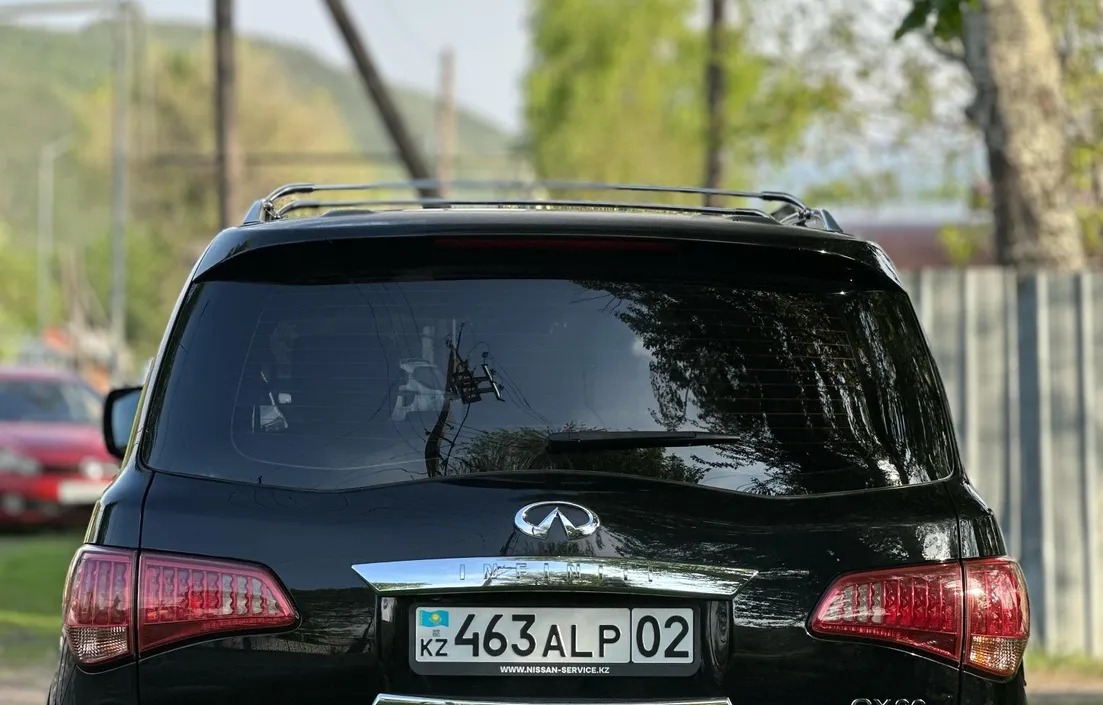 Infiniti QX80 2013