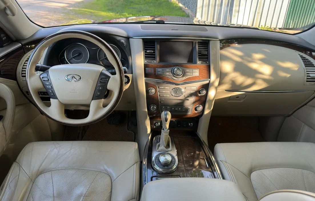Infiniti QX80 2013
