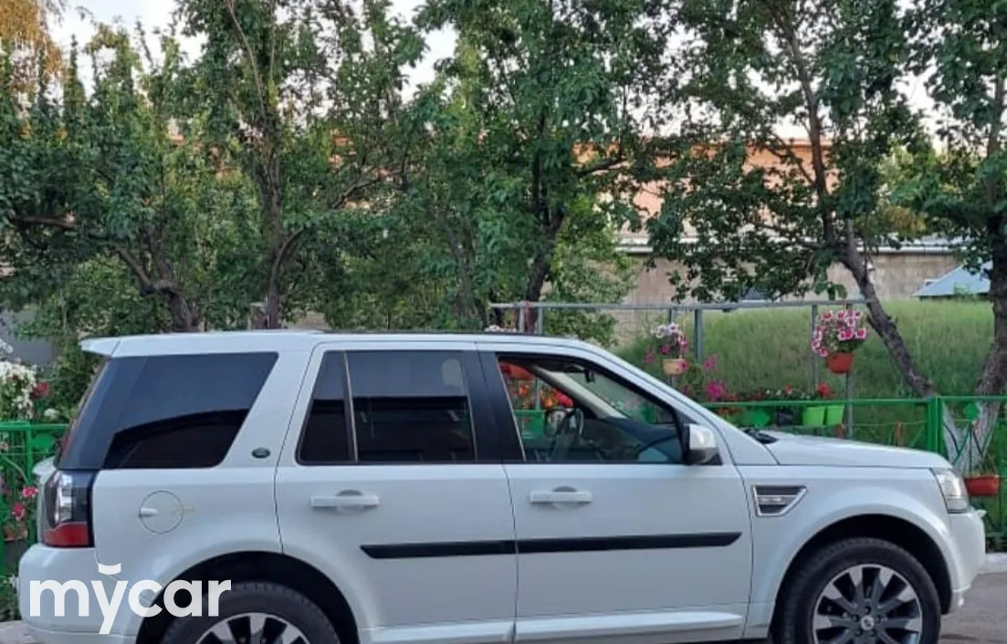 Land Rover Freelander 2013