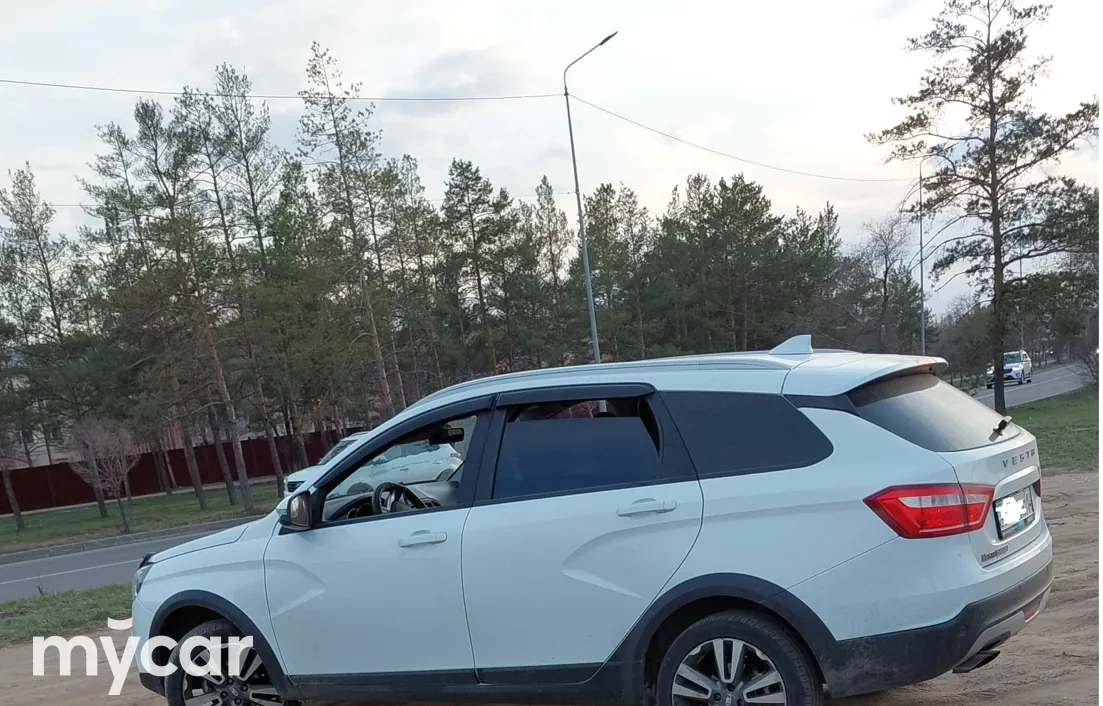 LADA Vesta SW Cross 2022