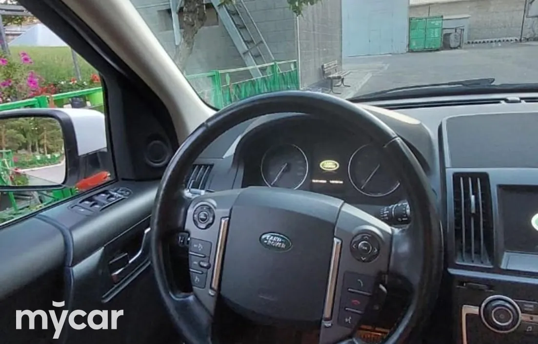 Land Rover Freelander 2013