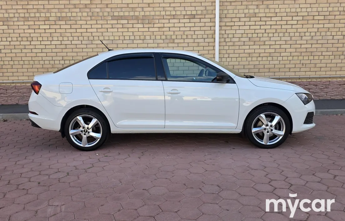 Skoda Rapid 2021