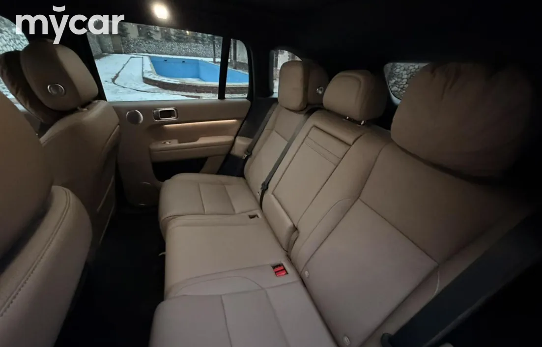 LiXiang L6 2025
