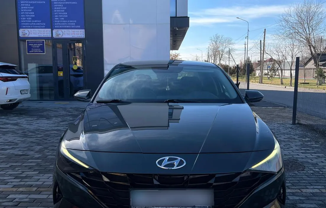 Hyundai Elantra 2021