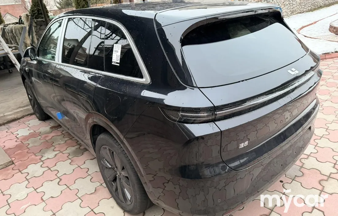 LiXiang L6 2025