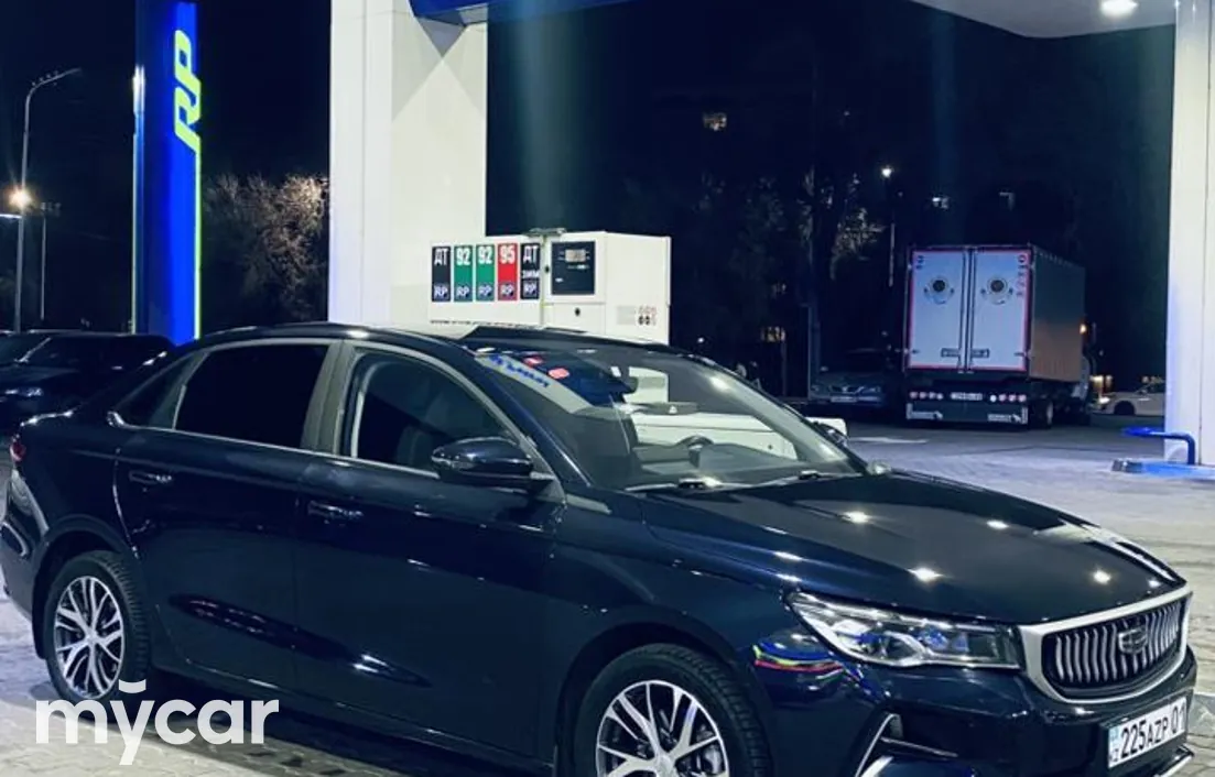 Geely Emgrand 2023