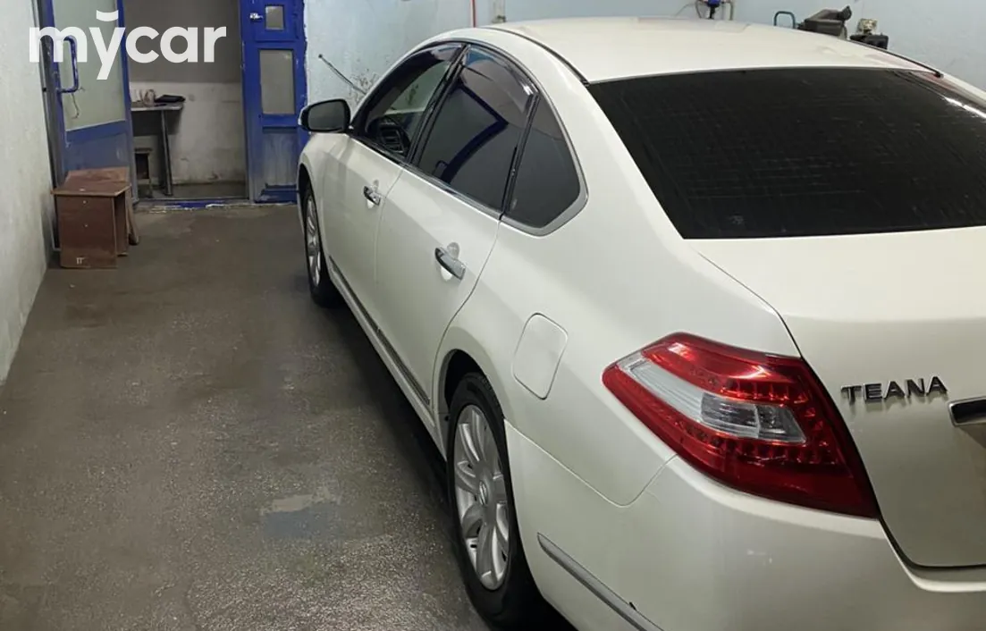 Nissan Teana 2011