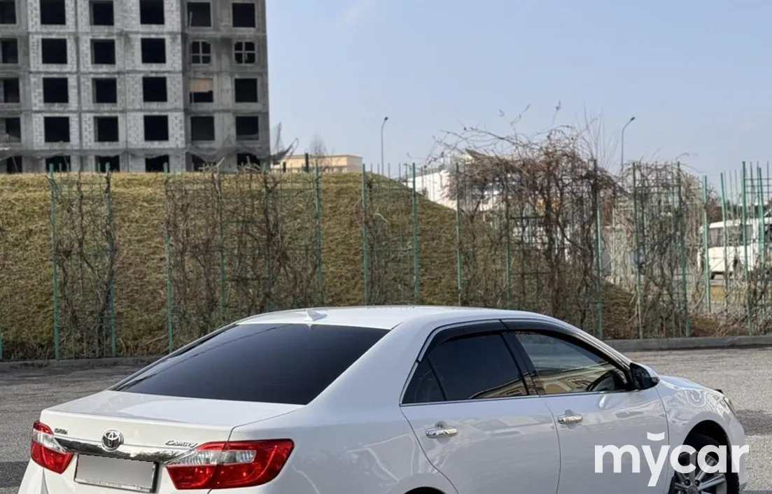 Toyota Camry 2014