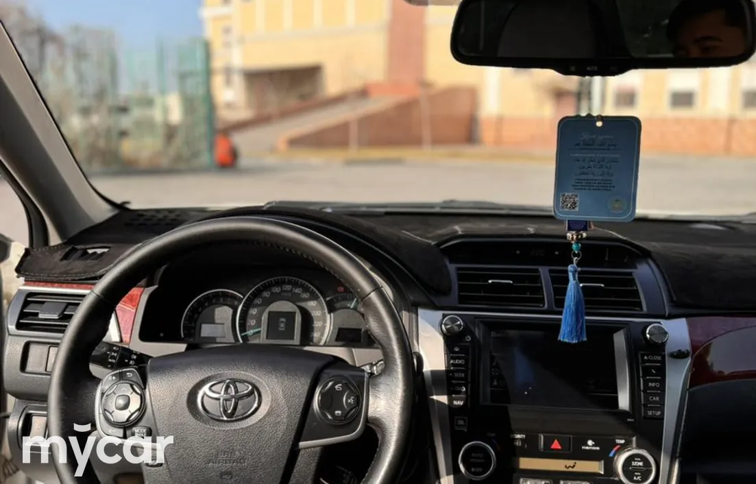 Toyota Camry 2014
