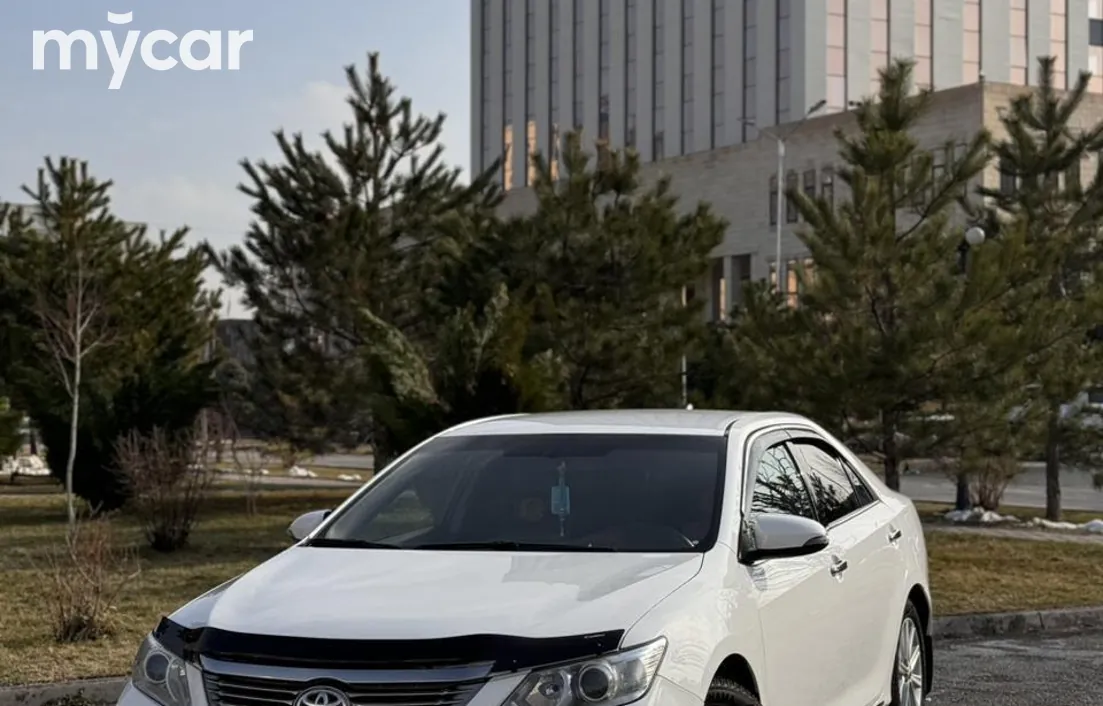 Toyota Camry 2014