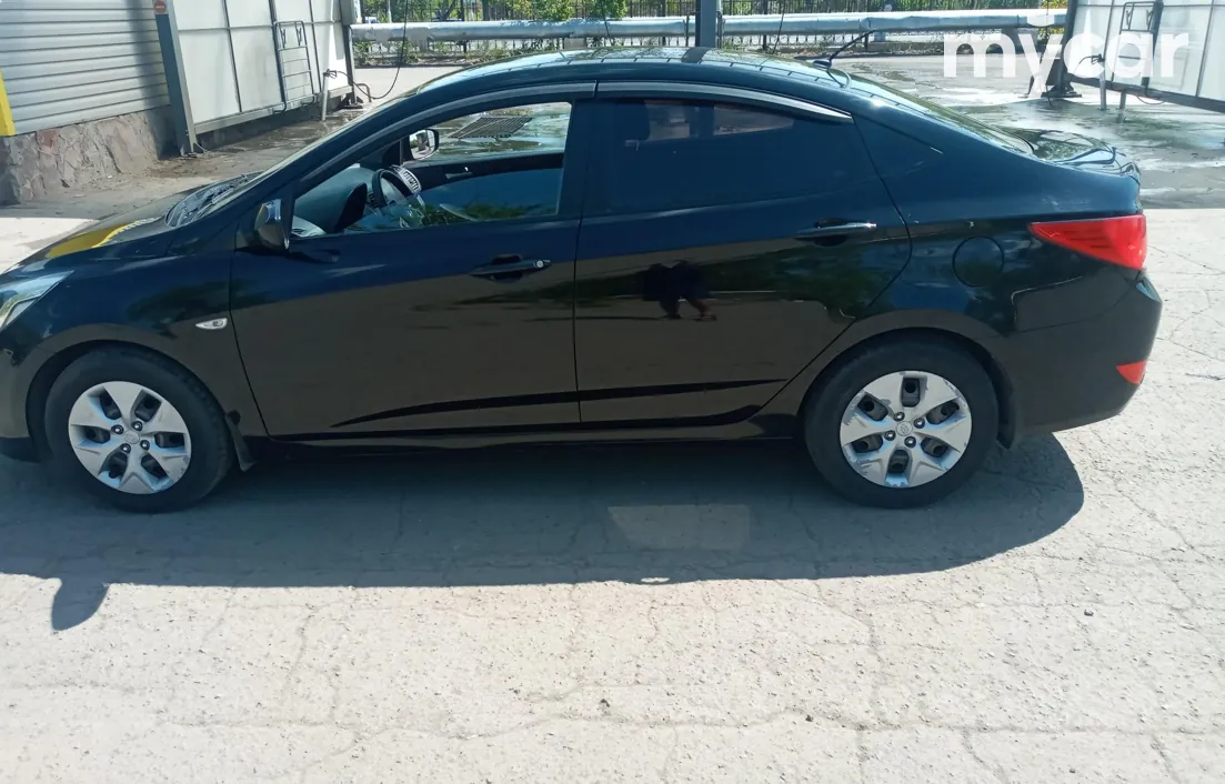 Hyundai Solaris 2015