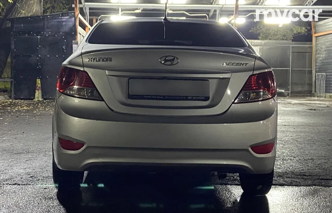 Hyundai Accent 2014