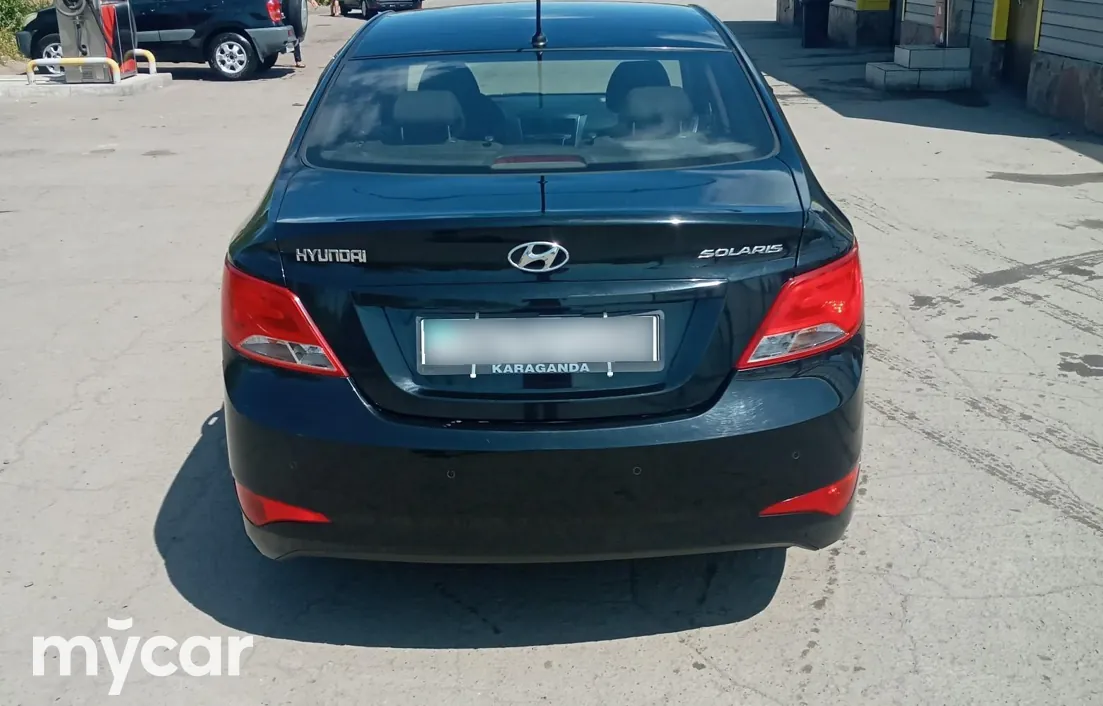 Hyundai Solaris 2015