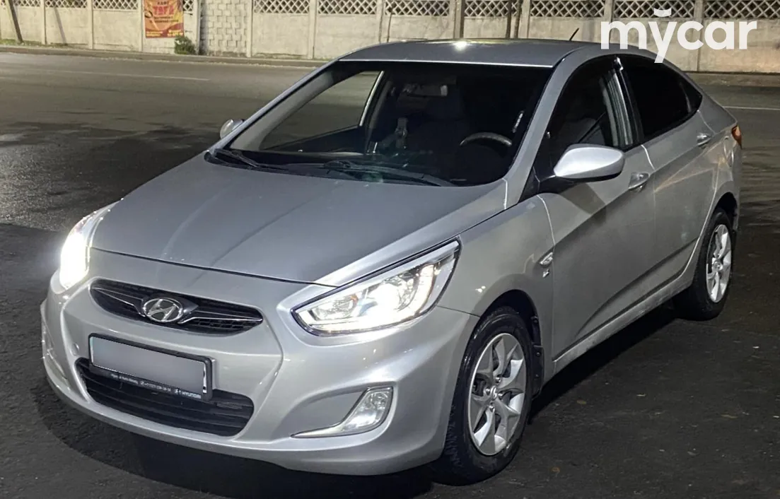 Hyundai Accent 2014