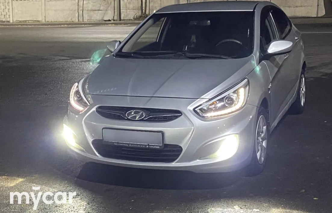 Hyundai Accent 2014