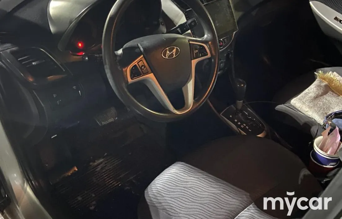 Hyundai Accent 2014