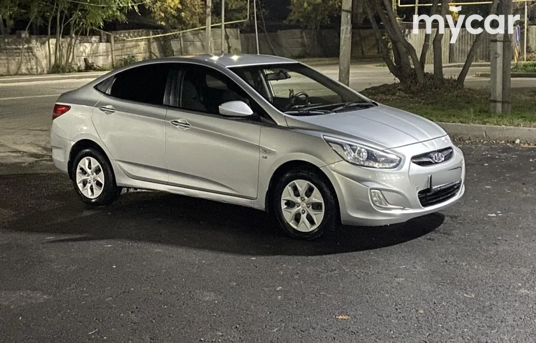 Hyundai Accent 2014