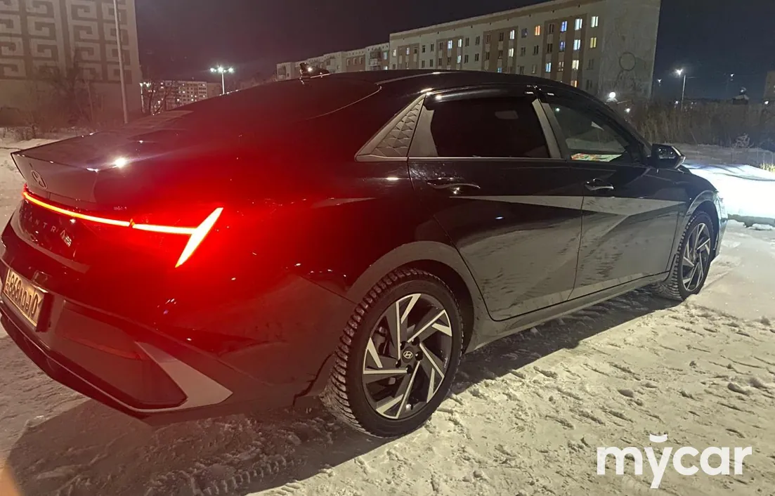 Hyundai Elantra 2024