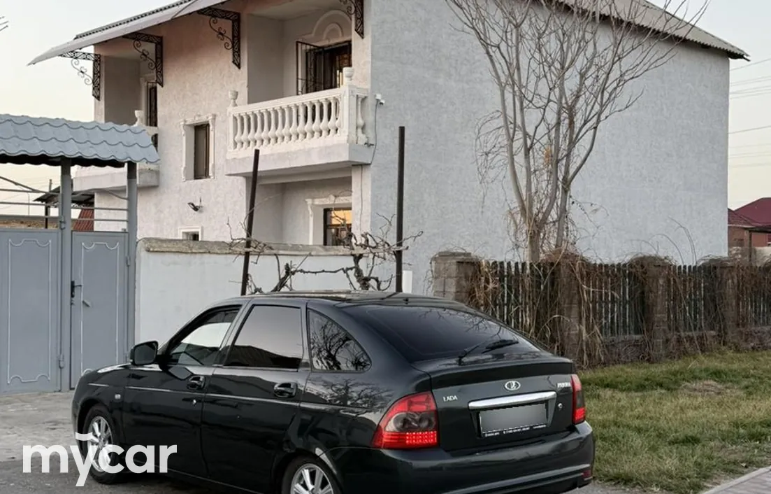 LADA Priora 2013