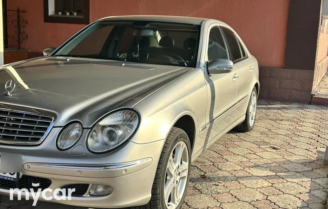 Mercedes-Benz E-Класс 2003