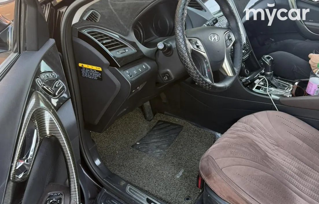 Hyundai Grandeur 2011