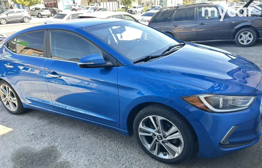 Hyundai Elantra 2016