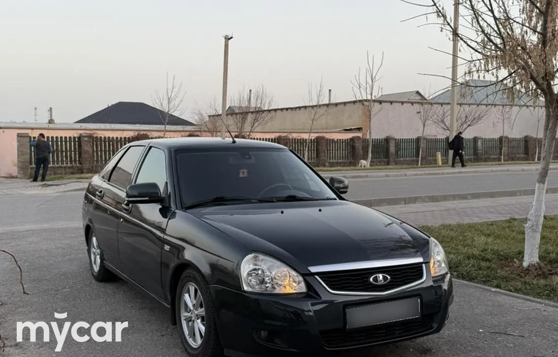 LADA Priora 2013