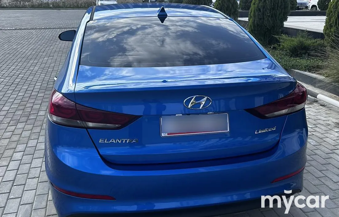 Hyundai Elantra 2016