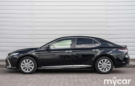 фото Toyota Camry Новая за 13500000 тенге