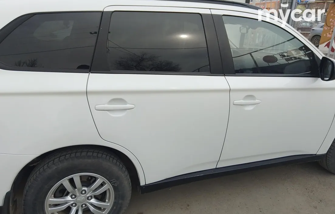 Mitsubishi Outlander 2013