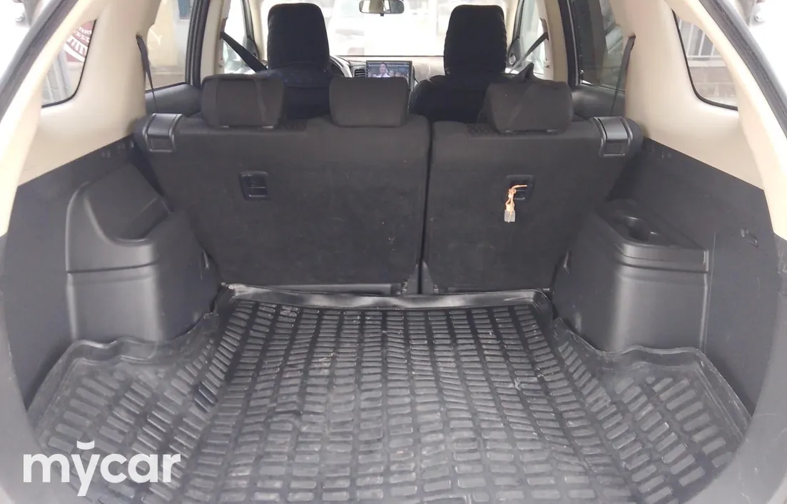 Mitsubishi Outlander 2013