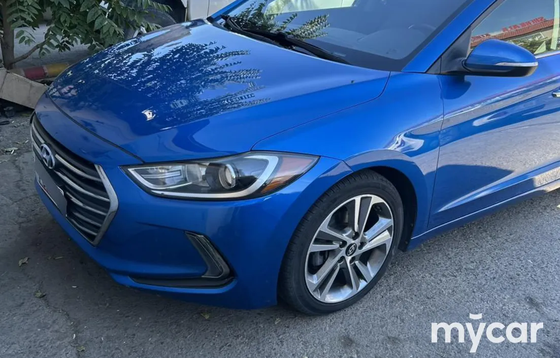 Hyundai Elantra 2016