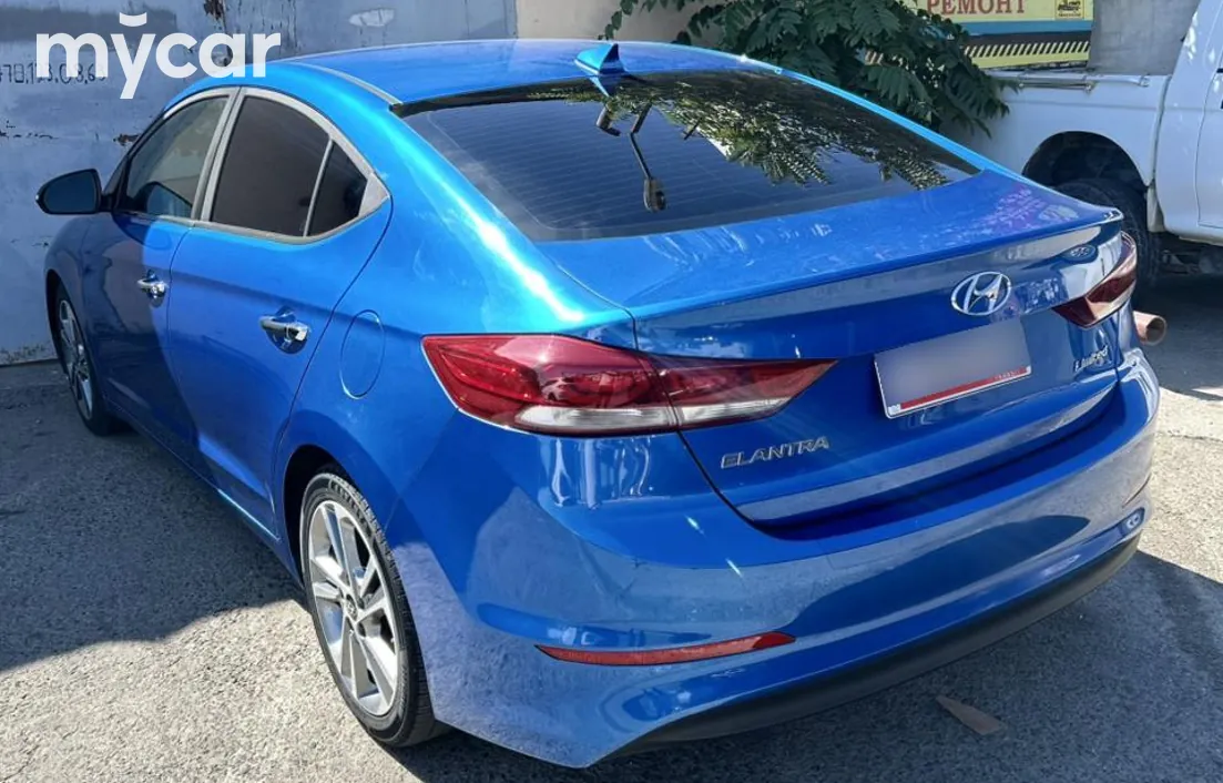 Hyundai Elantra 2016