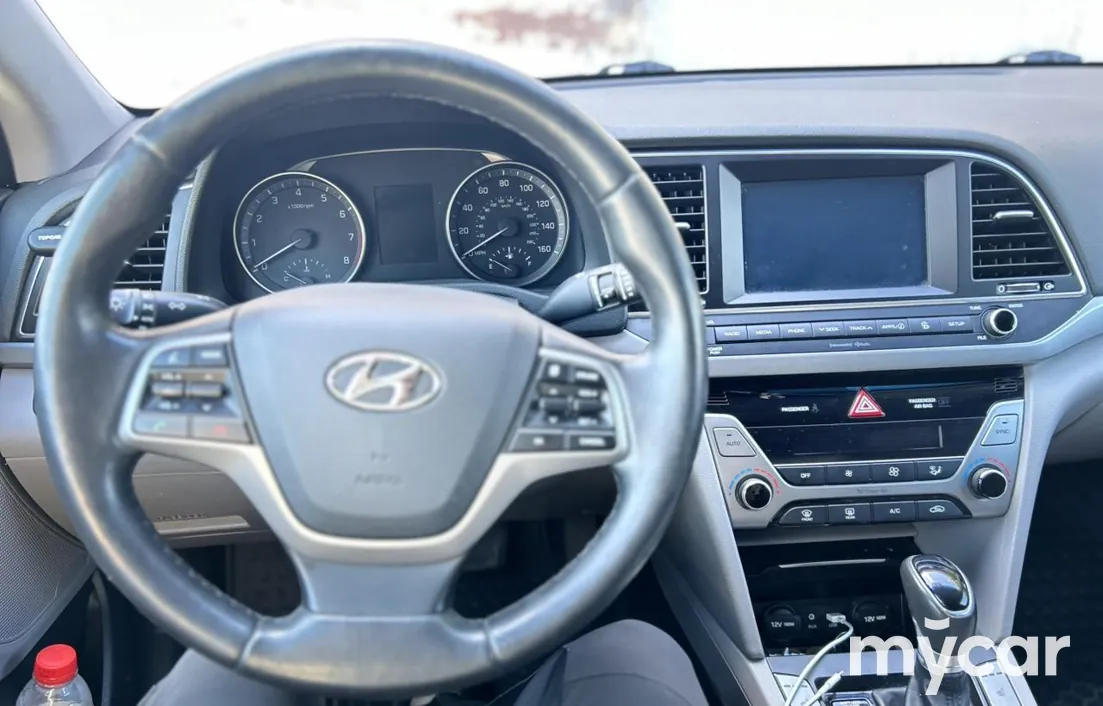 Hyundai Elantra 2016