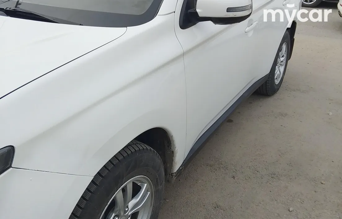 Mitsubishi Outlander 2013
