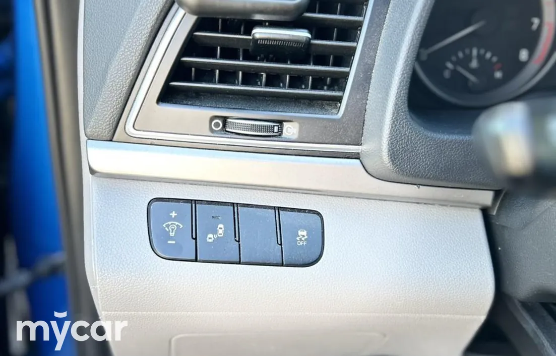 Hyundai Elantra 2016