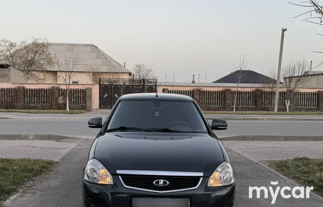 LADA Priora 2013