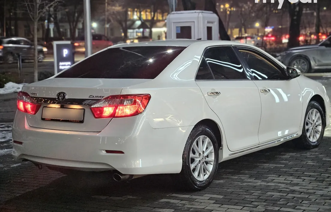 Toyota Camry 2014