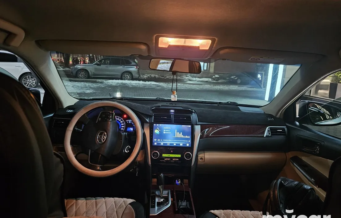 Toyota Camry 2014