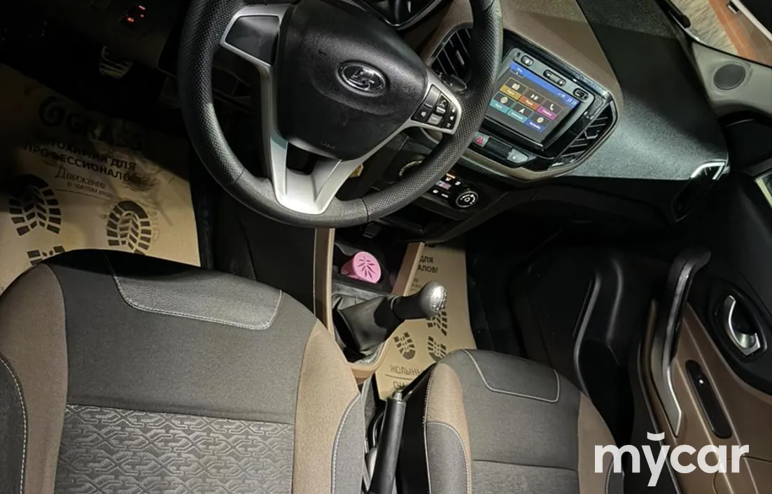 LADA XRAY 2019