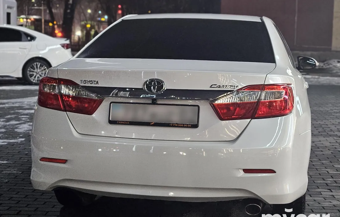 Toyota Camry 2014