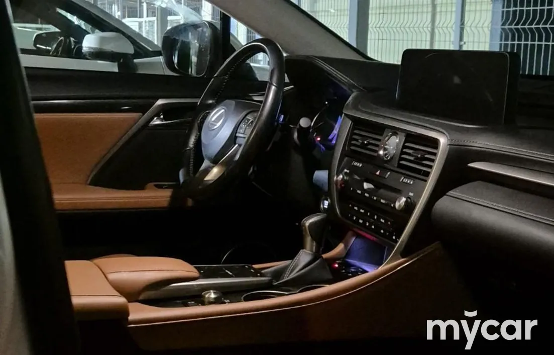Lexus RX 2022