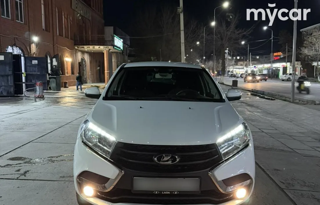 LADA XRAY 2019