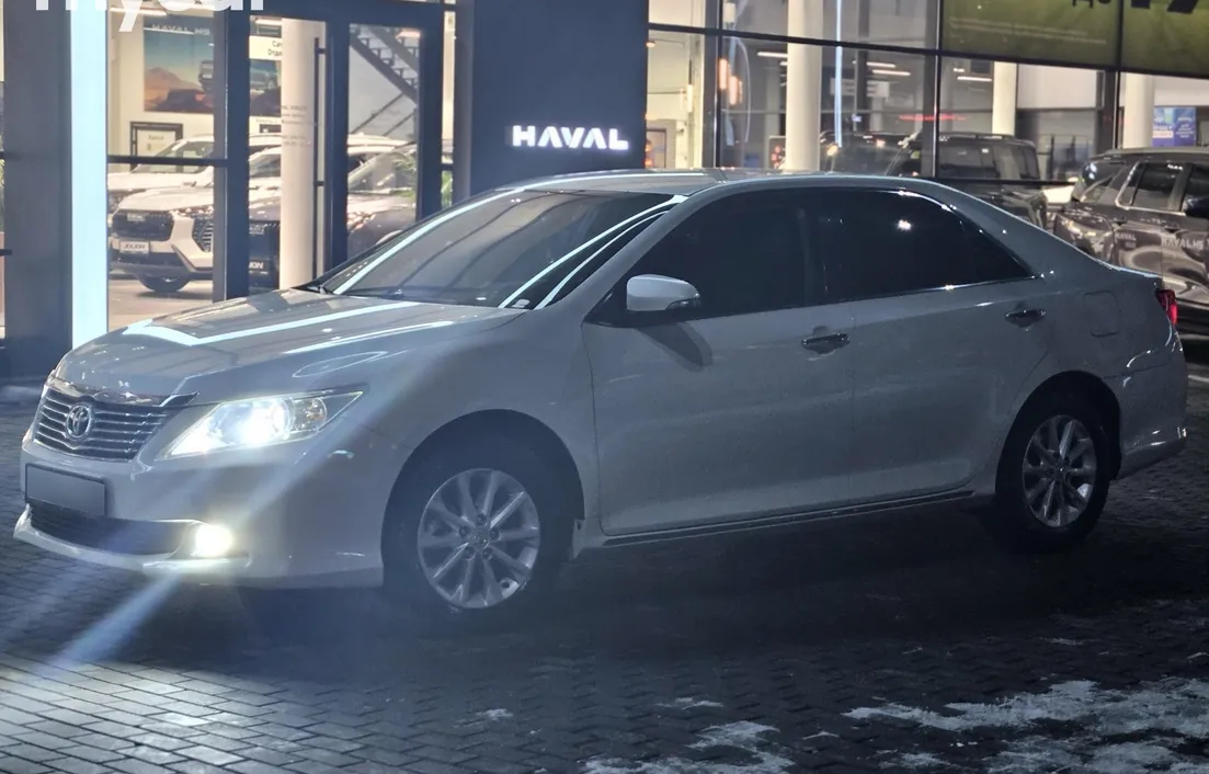 Toyota Camry 2014