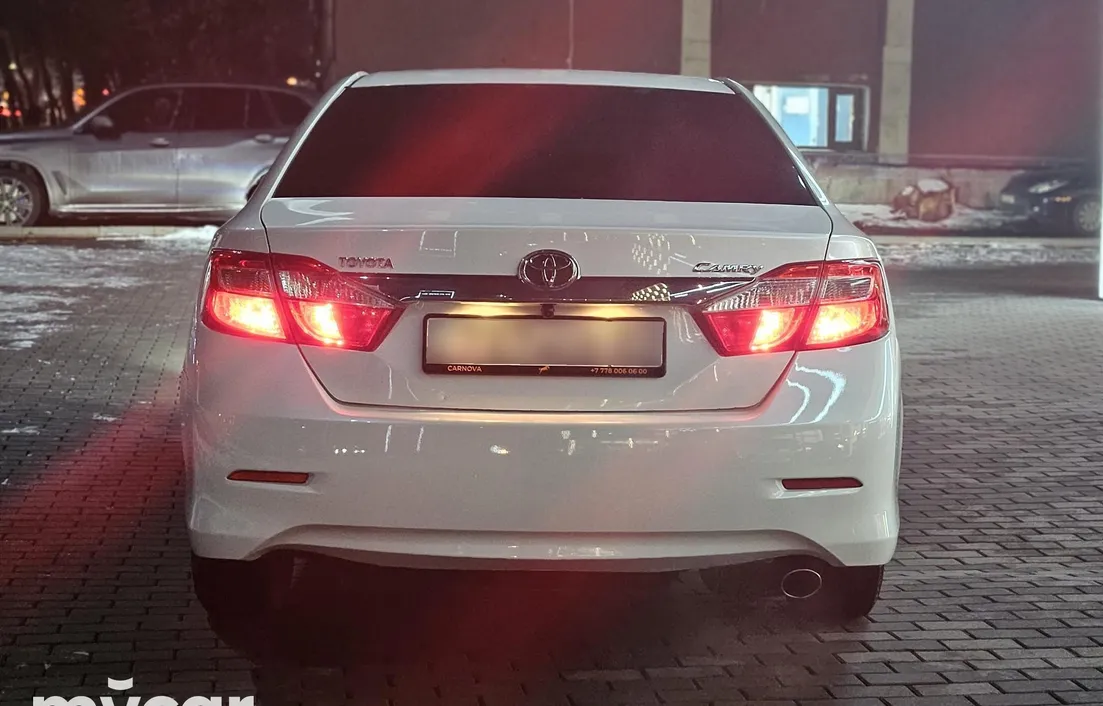 Toyota Camry 2014