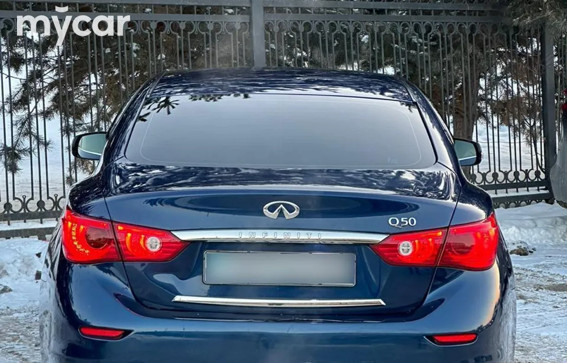 Infiniti Q50 2016